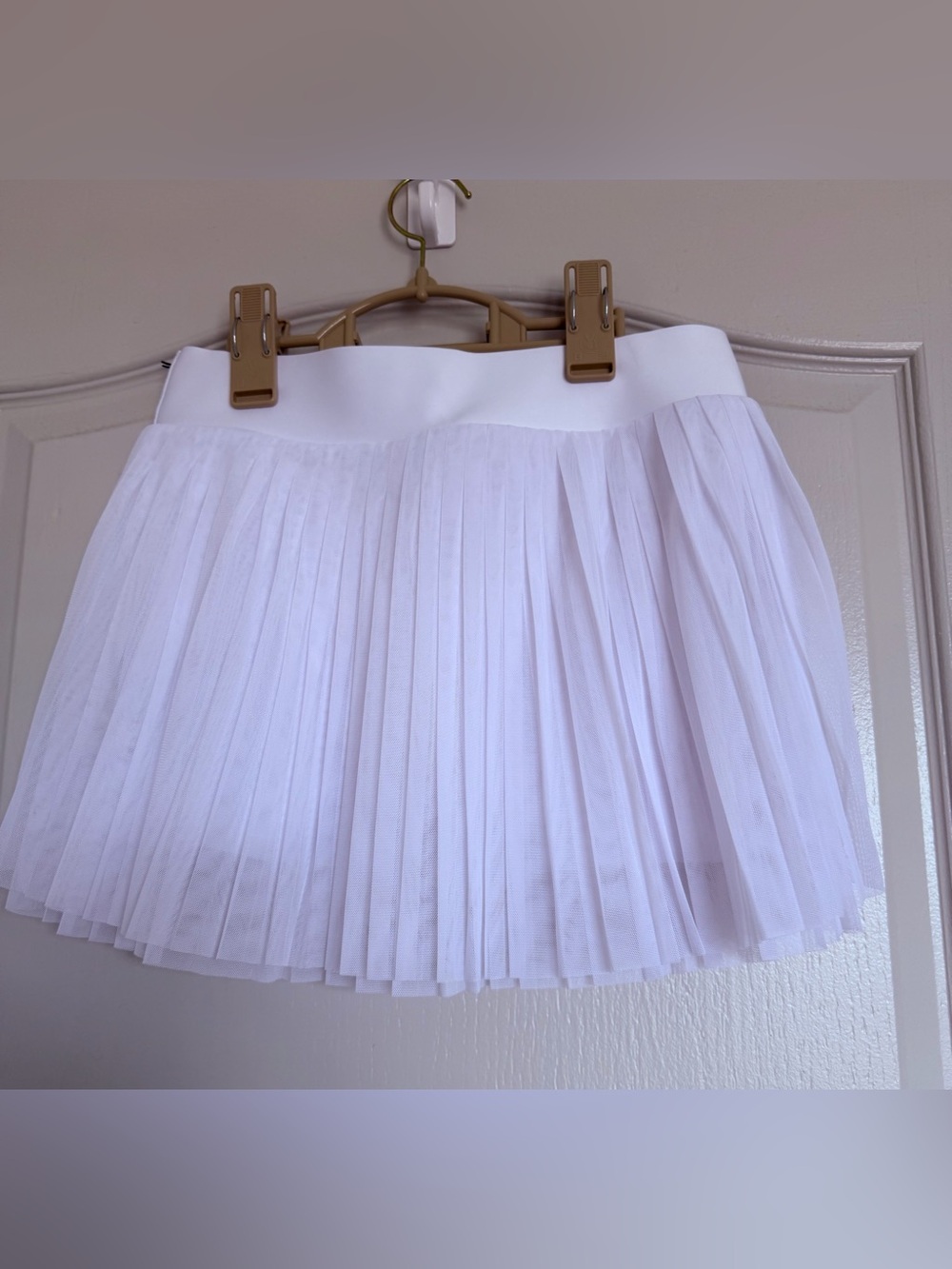 Mesh Baseline Tennis Skirt
- White - Picture 4 of 5